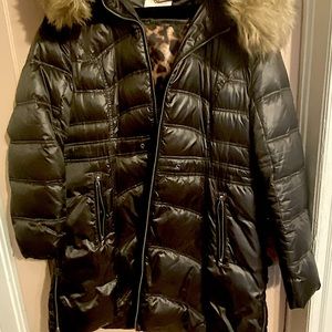 Laundry By Shelli Segal/Black on outside and cheetah print on inside/XL